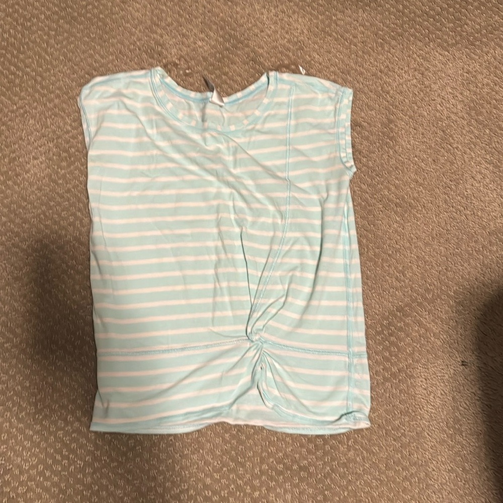 IVIVVA Lululemon kids girls gathered shirt s/s Size 8